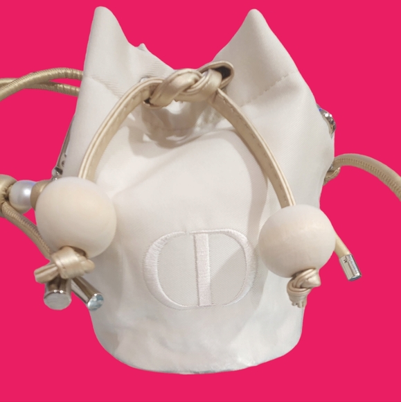 Drawstring pouch - Picture 8 of 10